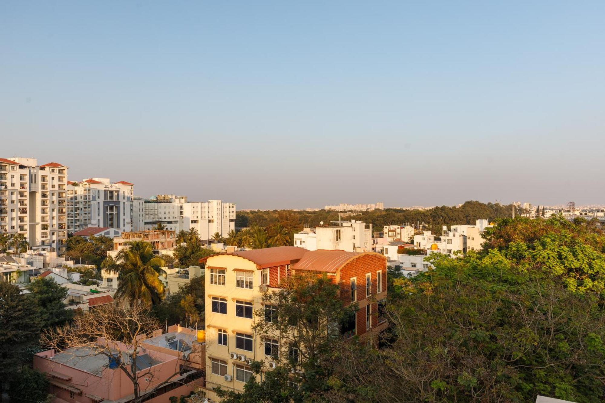 Mistyblue Stays Bangalore Eksteriør bilde